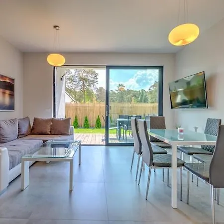 Vakantiehuis Comfortable With A Garden And A Pool Pobierowo