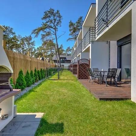 Dom wakacyjny Comfortable With A Garden And A Pool Pobierowo