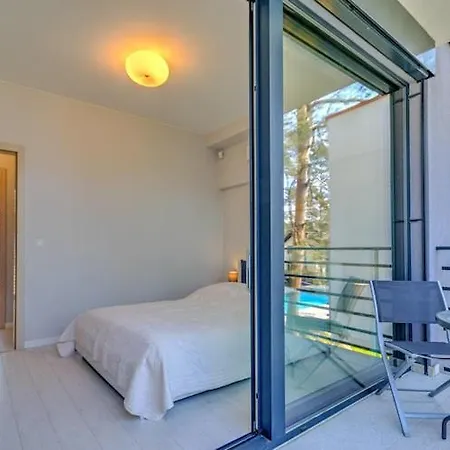 Comfortable With A Garden And A Pool Vakantiehuis