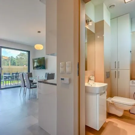 Comfortable With A Garden And A Pool Vakantiehuis