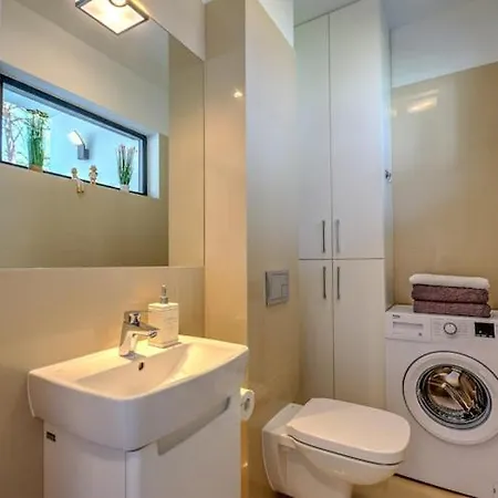 Comfortable With A Garden And A Pool