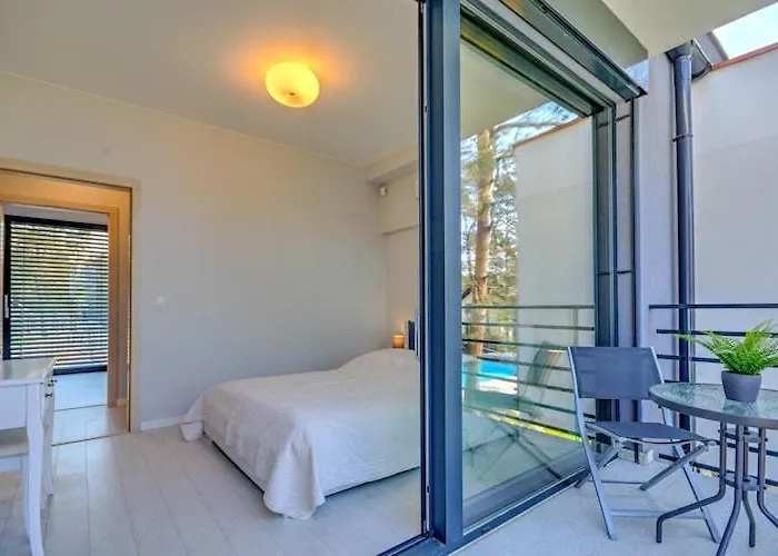 Comfortable With A Garden And A Pool بيت للعطل