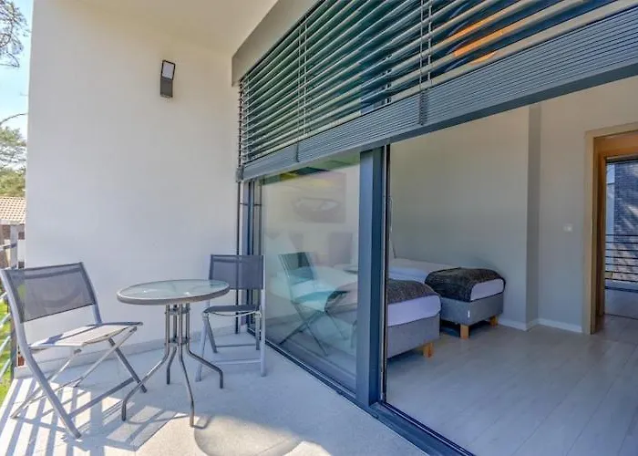 Comfortable With A Garden And A Pool بوبيروفو