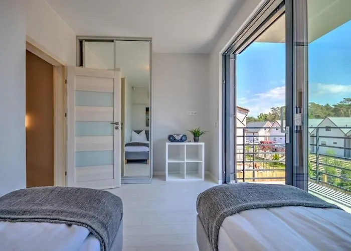 Comfortable With A Garden And A Pool بوبيروفو